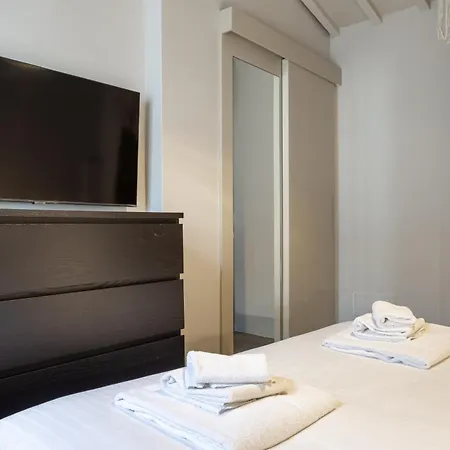 Santo Spirito Rooftop Retreat * Firenze
