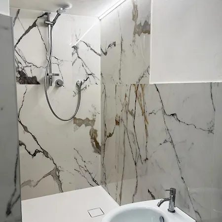 Pietro Apartment *