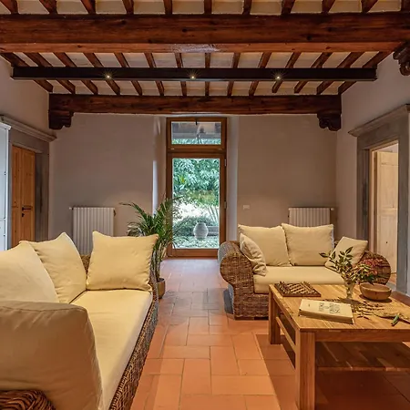 La Casa Rosa