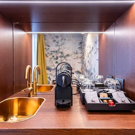 Hotel Glimpse