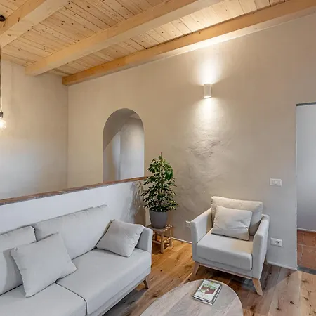 La Casa Rosa Bed & Breakfast Florence