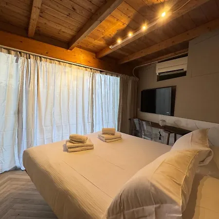 Armonia With Jacuzzi Pool Casa vacanze *