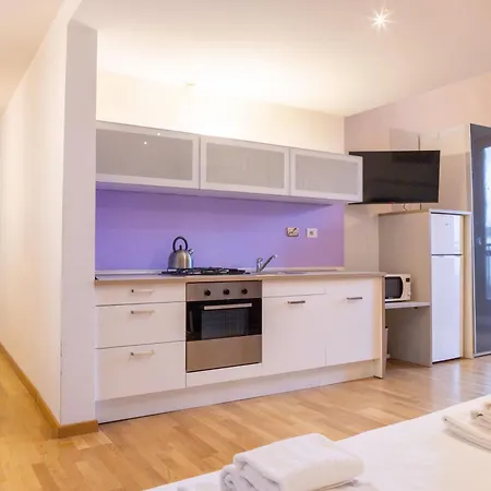 Apartamento Sant'ambrogio - Leonardo *