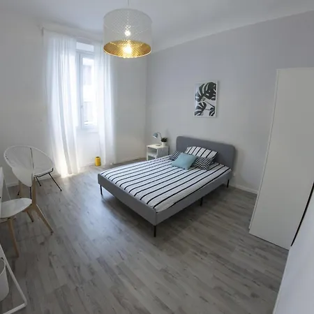 Unyca - Comfortable And Relaxing * Florencia