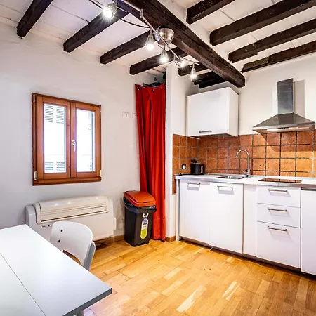 Apartment Roommo Carmine Florence