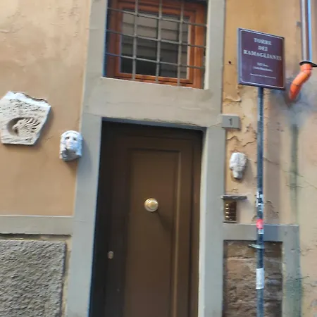Pontevecchio Apartment *