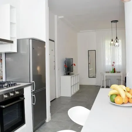 Διαμέρισμα New , Garden And Parking *