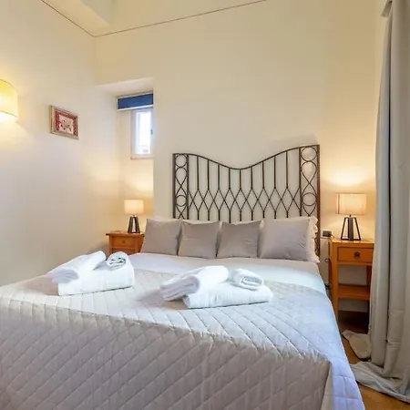 A Flat In Via Della Vigna Nuova