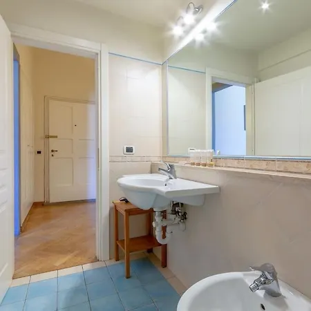 Apartment A Flat In Via Della Vigna Nuova Florence