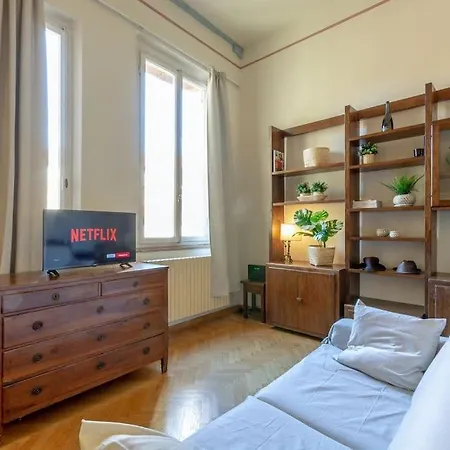A Flat In Via Della Vigna Nuova *