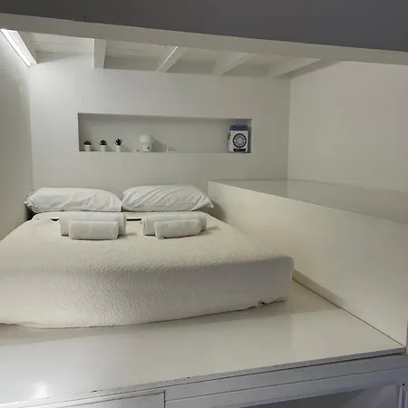 Lola Loft