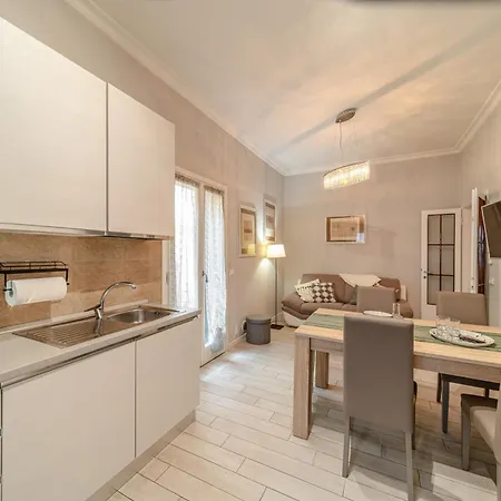 Apartamento Courtyard Nest *
