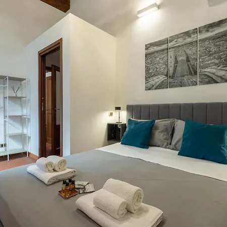 Uffizi & Ponte Vecchio Historical Free Wifi Apartment *