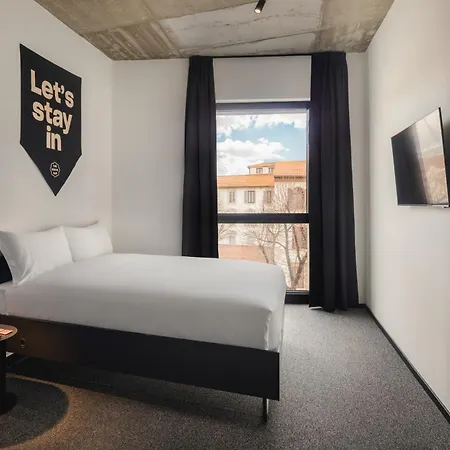 The Social Hub Belfiore 4*