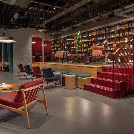The Social Hub Belfiore 4*