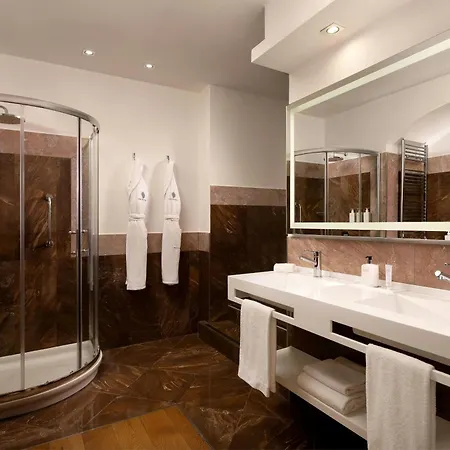 Hotel Sina Medici, Autograph Collection 5*