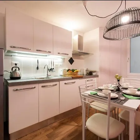 Guicciardini Flat Апартаменты Флоренция