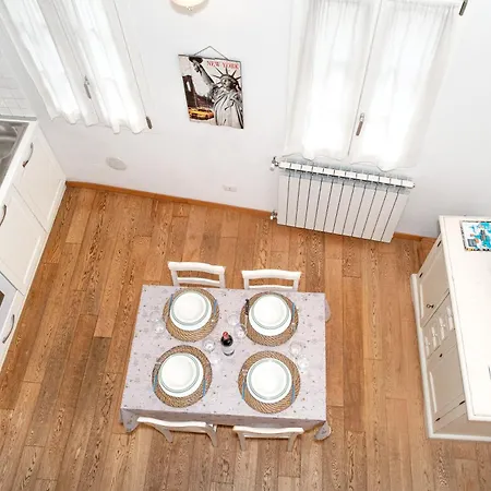 Borgo Flat 3 Floor View Διαμέρισμα