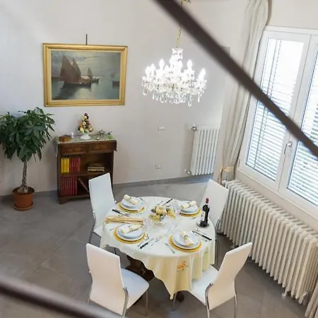 Pitti Flats Serragli Apartment Florence