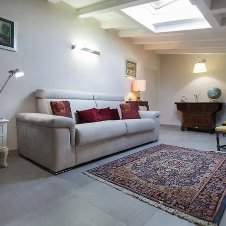 Pitti Flats Serragli Apartment