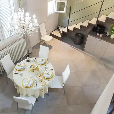 Pitti Flats Serragli Apartment