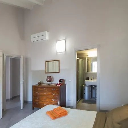 Apartment Pitti Flats Serragli Florence