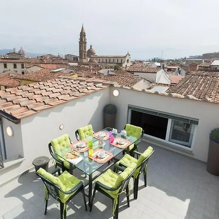 Pitti Flats Serragli Florence