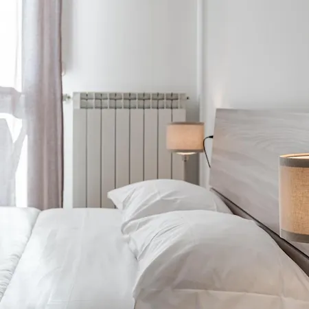 Castelnuovo Hub - Sweet Dreams In *