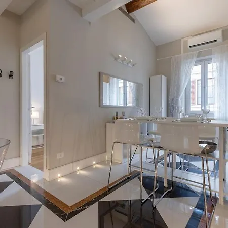4season Flat 2 Bedrooms 10 Min Walk From The Cathedral Florence