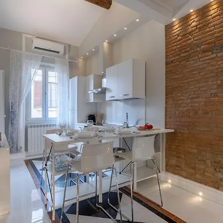 4season Flat 2 Bedrooms 10 Min Walk From The Cathedral Florence