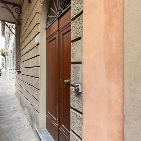 4season Flat 2 Bedrooms 10 Min Walk From The Cathedral * Florence