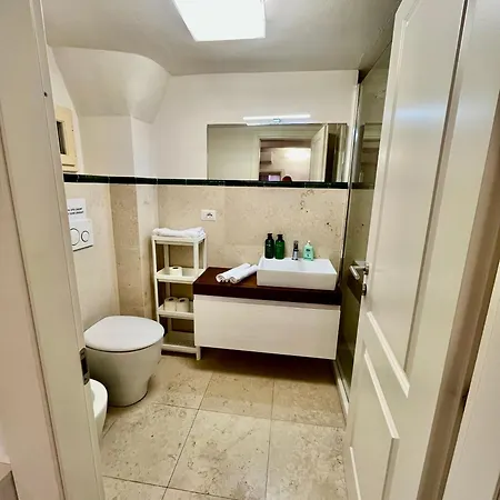 Апартаменты Cozy Near Piazzale Michelangelo *