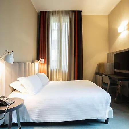Mercure Firenze Centro Hotel 4*