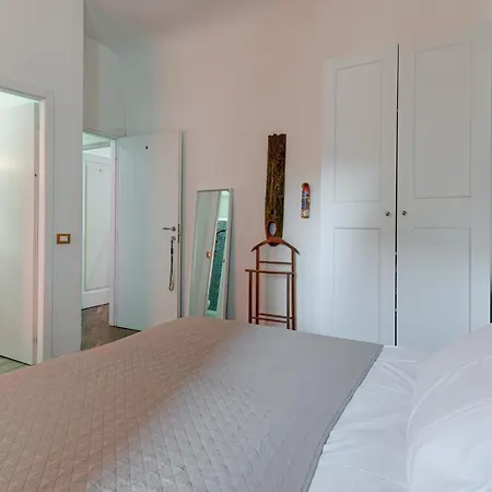 White Holiday home Florence