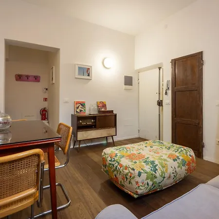 Apartamento One Bedroom With Patio N2 *