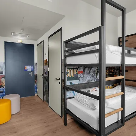 Hostal A&o Firenze Campo Di Marte *