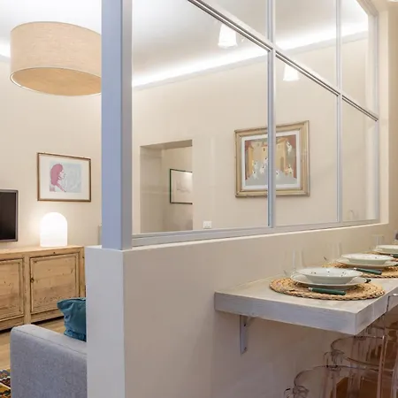 Sant'ambrogio Elegant Apartment Florence