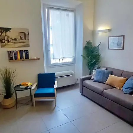 Charming & Spacious Florentine Just Two Mins From Tram Stop Florence