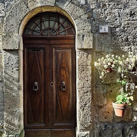Santa Monaca Medieval Apartment Sorano (Grosseto)