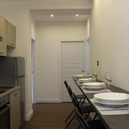 Art Stazione B Apartment Florence