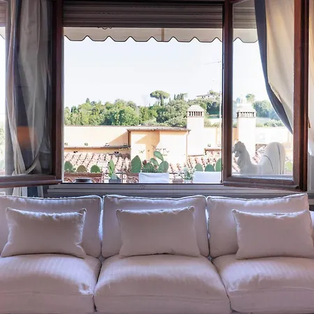 Pitti Secret Rooftop Floransa