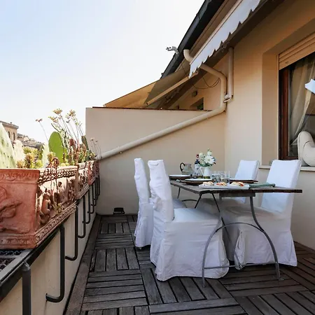 Pitti Secret Rooftop Daire