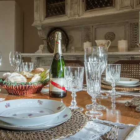 Apartment Leopoldo Luxurious Near The Center