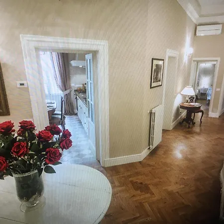 Leopoldo Luxurious Near The Center Florence