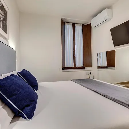 Apartment House G *
