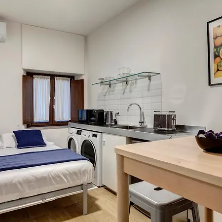 Apartment House G *