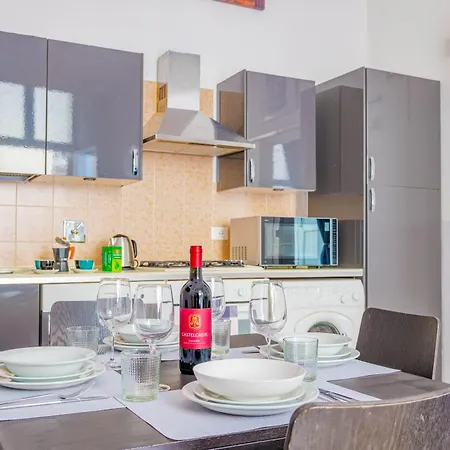 Loft Lungarno, 2 Steps To Ponte Vecchio, No Ztl Apartment