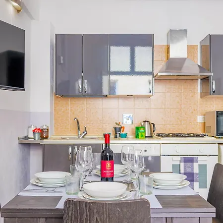 Loft Lungarno, 2 Steps To Ponte Vecchio, No Ztl Apartamento Florencia