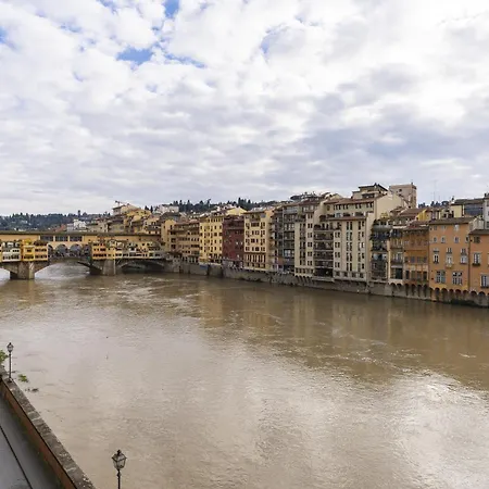 Acciaiuoli 18 Florence