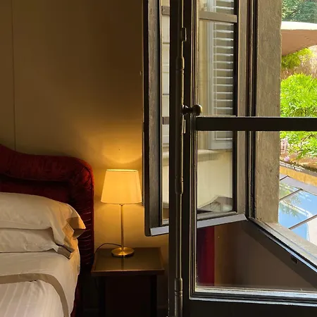 Aparthotel Numa Palazzo San Niccolo Florence